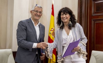 Navarra y el Estado refuerzan la atencin prestada a las personas LGTBI+ a travs de la coordinacin de sus servicios telefnicos de informacin y atencin integral