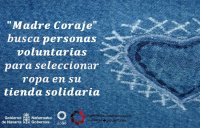 Novedad! Seleccin de ropa en una Tienda Solidaria