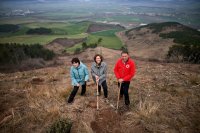 Medio Ambiente firma un convenio con Cruz Roja para la reforestación de 10 hectáreas de monte en Arazuri y Aibar